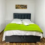 Mia * Travnik